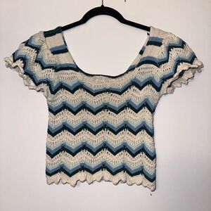 Altar’d State Crochet Cream Blue Green Short Sleeve Tee Medium EUC